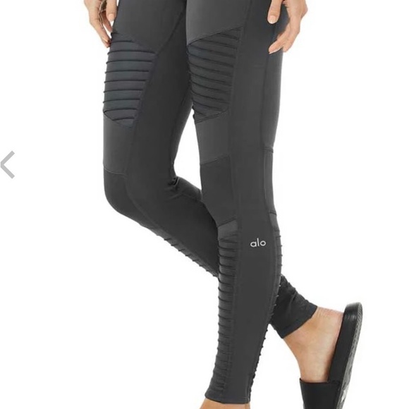 ALO Yoga Women's Ribbed gray Leggings Moto Size S - Picture 1 of 8